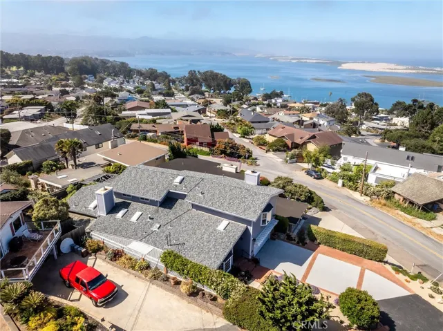 Far enough away to have a calm neighborhood, yet close enough to drive to the waterline in just minutes