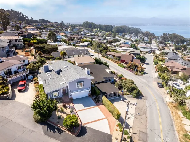 Excellent neighbors and a great location!!!