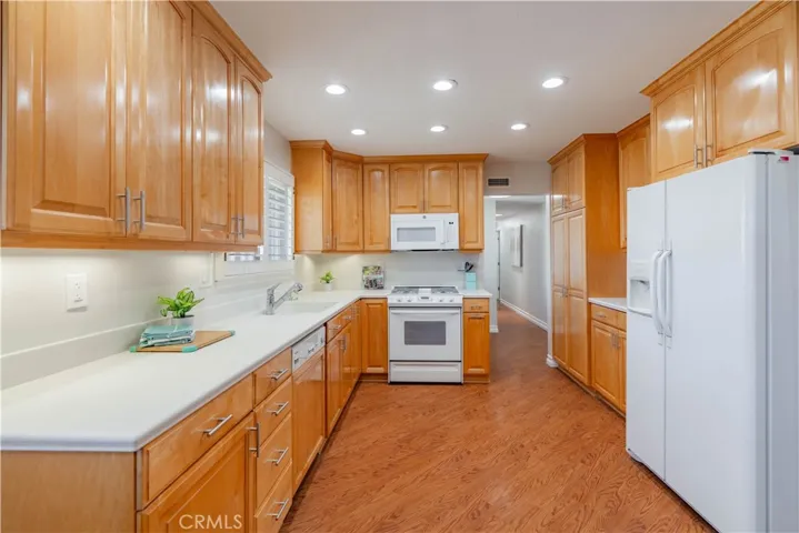 18842 Los Leones Street, Fountain Valley, California 92708