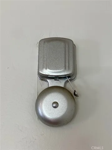 Fun vintage door bell!