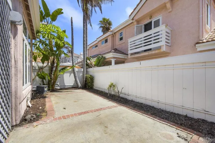 65 Delaport Way, Coronado, California 92118