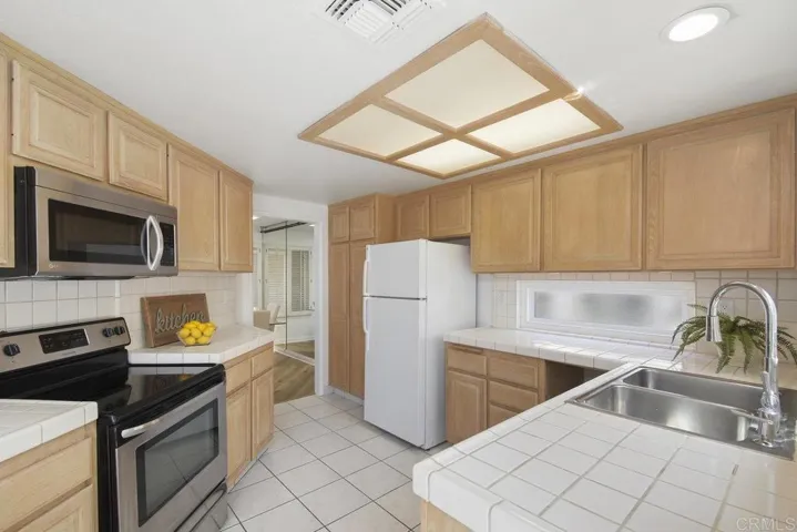 65 Delaport Way, Coronado, California 92118