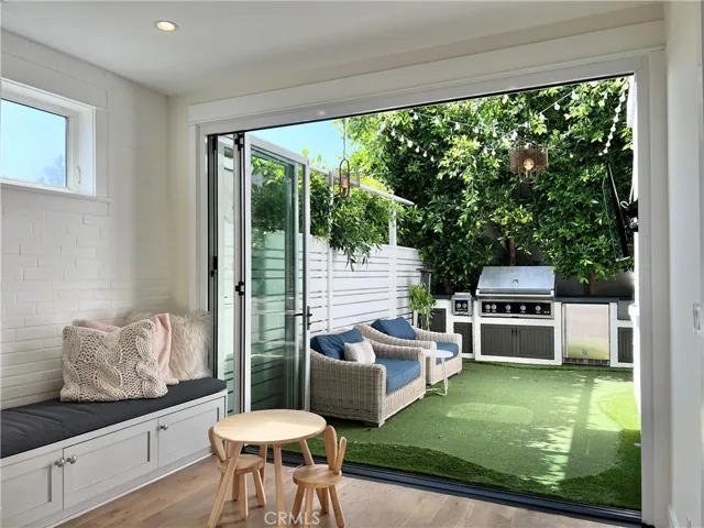 512 25th Street, Hermosa Beach, California 90254