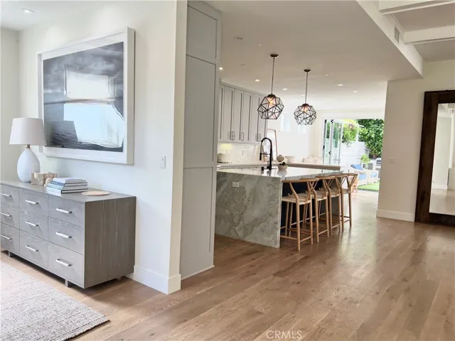 512 25th Street, Hermosa Beach, California 90254