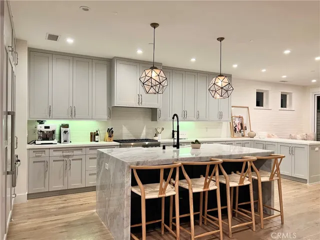 512 25th Street, Hermosa Beach, California 90254