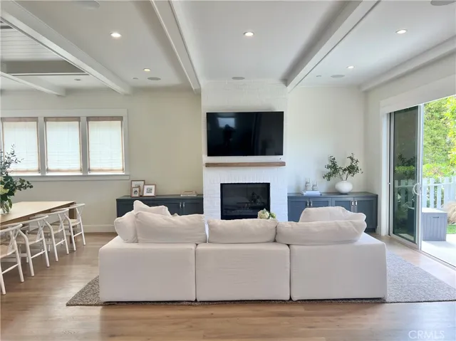 512 25th Street, Hermosa Beach, California 90254