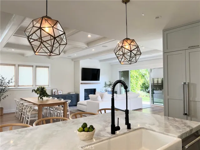 512 25th Street, Hermosa Beach, California 90254