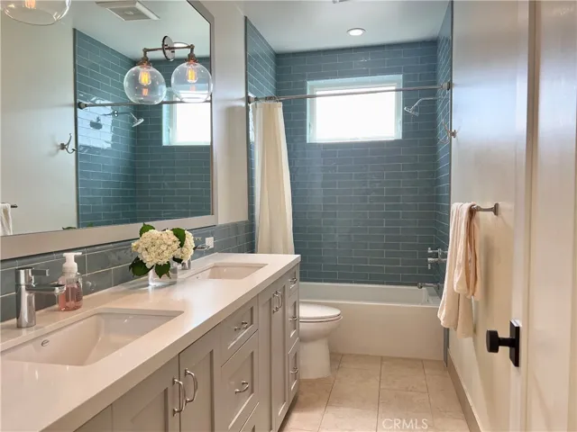512 25th Street, Hermosa Beach, California 90254
