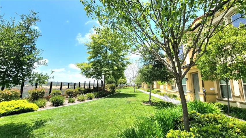 6645 Canopy Ridge Lane 24, San Diego, California 92121