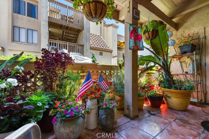 16551 Grunion 14, Huntington Beach, California 92649