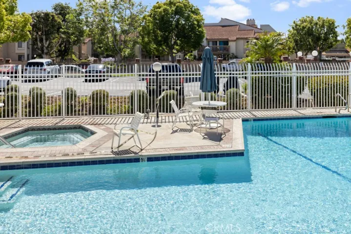 16551 Grunion 14, Huntington Beach, California 92649
