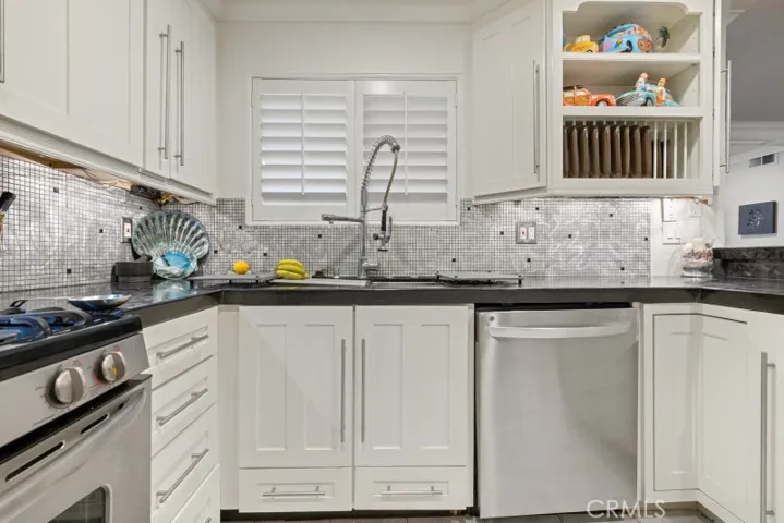 16551 Grunion 14, Huntington Beach, California 92649