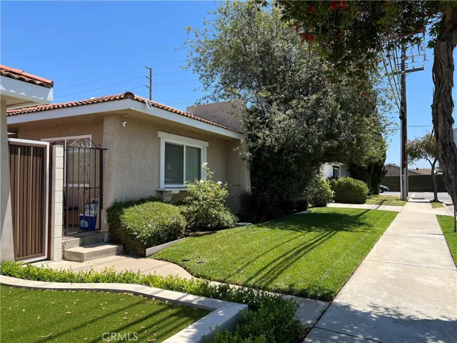 833 E La Veta Ave, Orange, California 92866