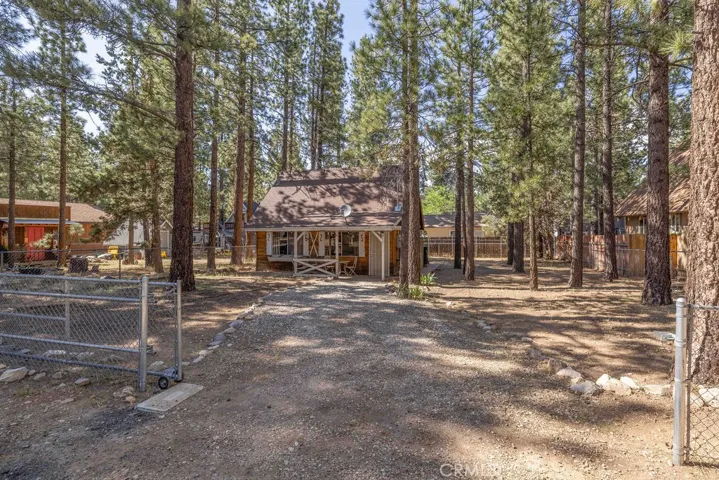 2057 6th Lane, Big Bear City, California 92314