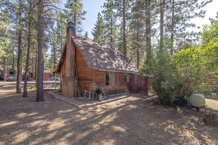 2057 6th Lane, Big Bear City, California 92314