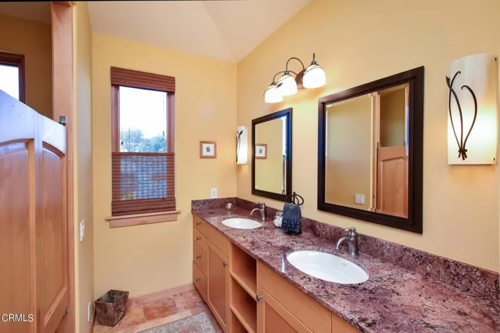 Dual Sinks