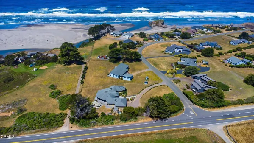 Neighborhood Shoreline