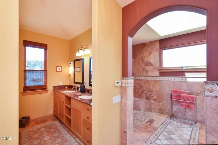 Ensuite