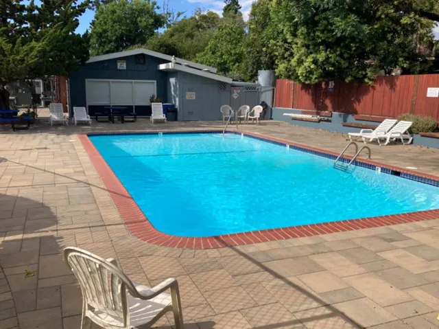 Community pool