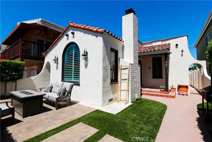 117 Pomona Avenue, Long Beach, California 90803