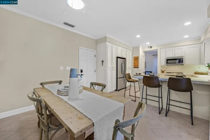 1045 River Rock Ln, Danville, California 94526