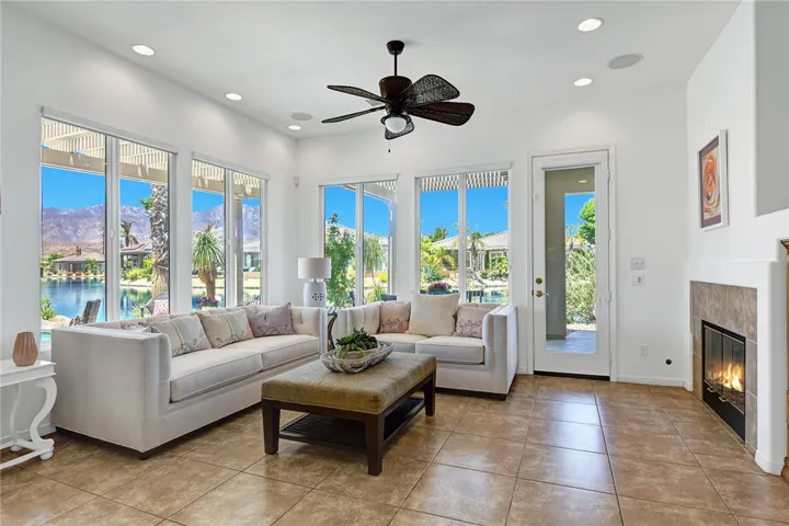6 Pyramid Lake Court, Rancho Mirage, California 92270