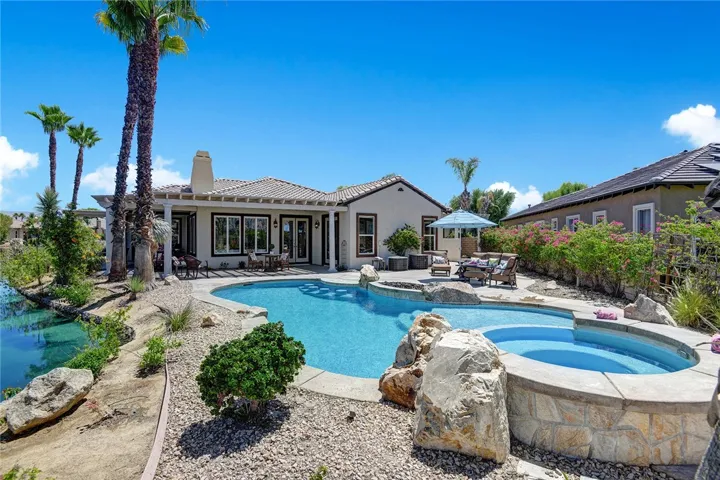 Large back yard space with plenty of patio for entertaining.