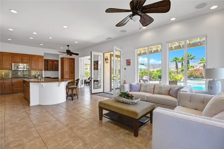 6 Pyramid Lake Court, Rancho Mirage, California 92270