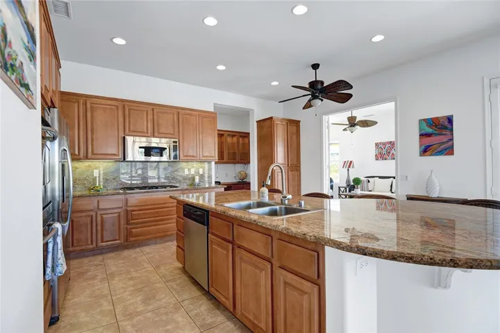 6 Pyramid Lake Court, Rancho Mirage, California 92270