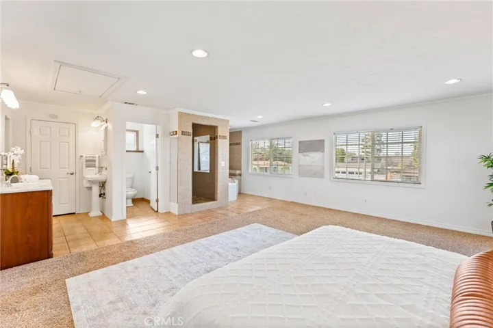 9112 Hyde Park Drive, Huntington Beach, California 92646
