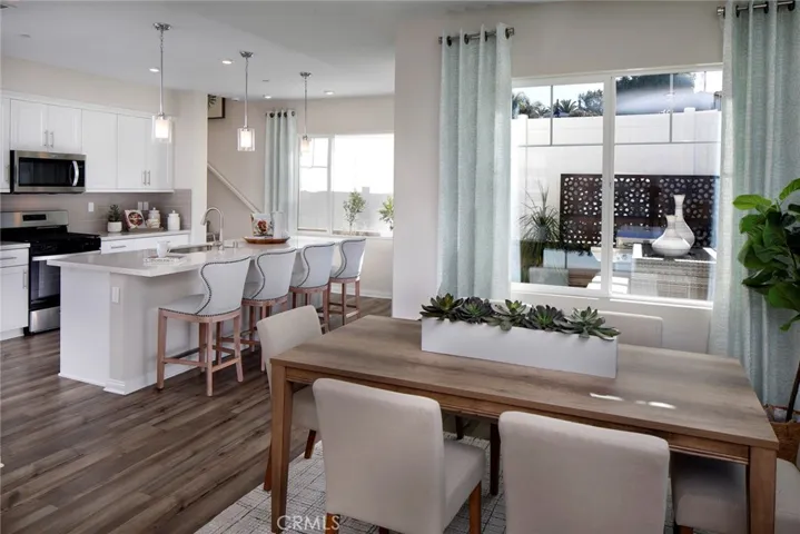 1501 Wingwood Lane, Vista, California 92083