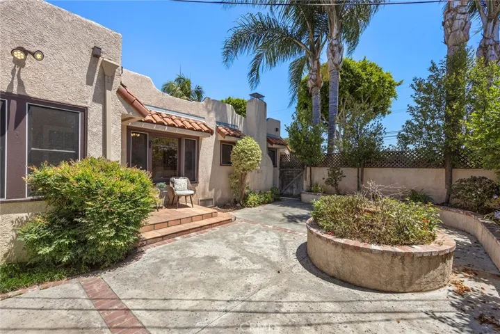 615 E Commonwealth Ave., Fullerton, California 92831