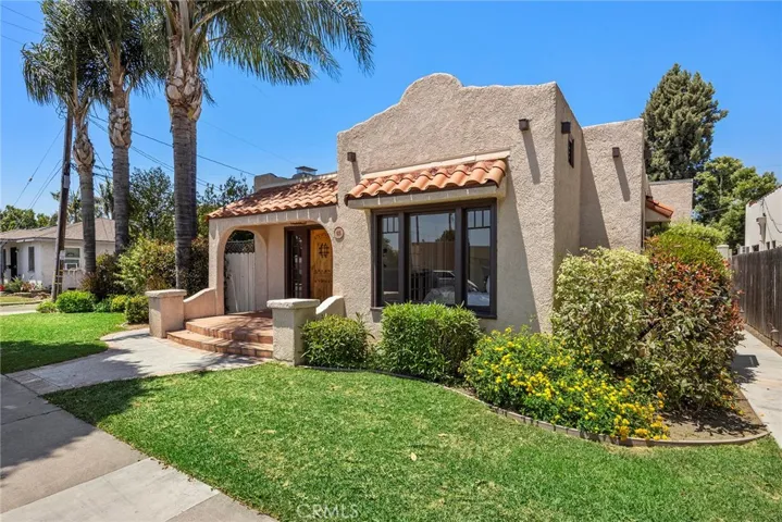 615 E Commonwealth Ave., Fullerton, California 92831