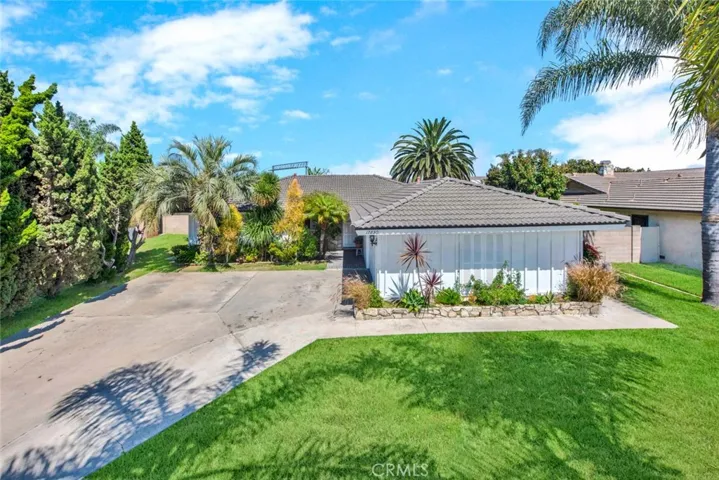 17830 Cashew Street, Fountain Valley, California 92708
