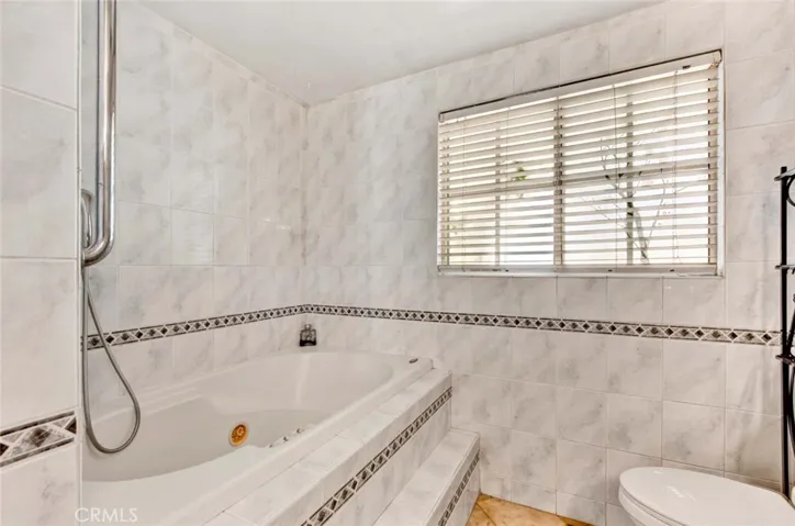 17830 Cashew Street, Fountain Valley, California 92708