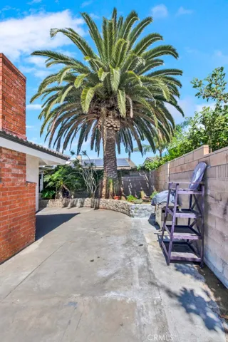 17830 Cashew Street, Fountain Valley, California 92708