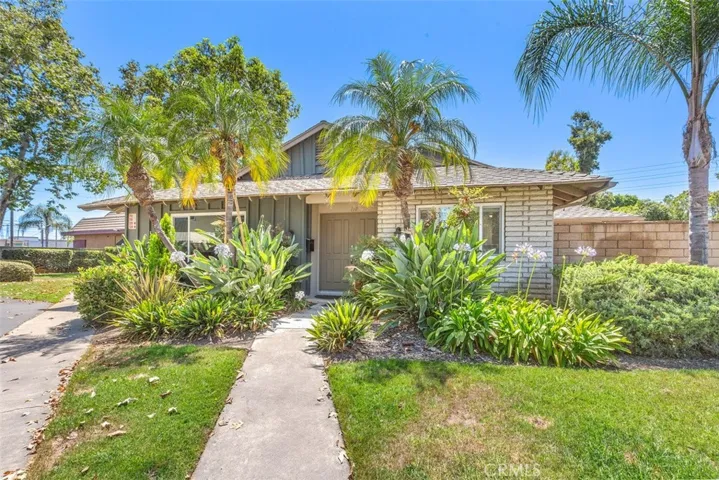 110 E Palmdale Avenue 1, Orange, California 92865