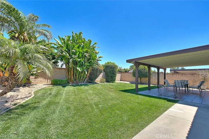 180 view of Backyard
