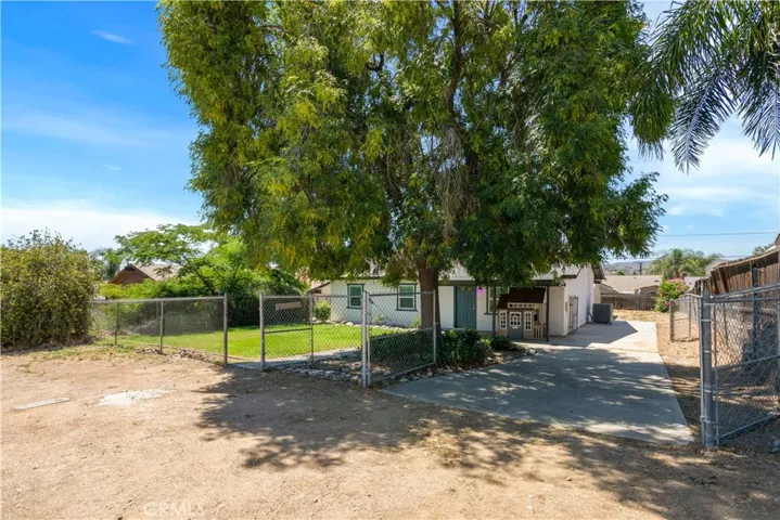 23551 Casa Bonita Avenue, Menifee, California 92587