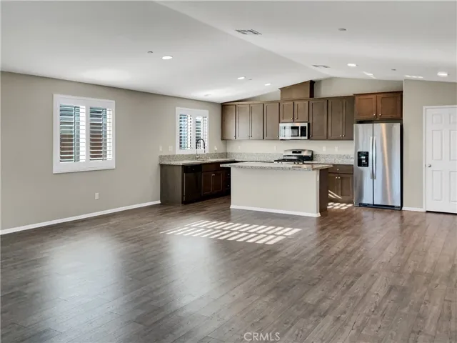 13026 Luna Road, Victorville, California 92392