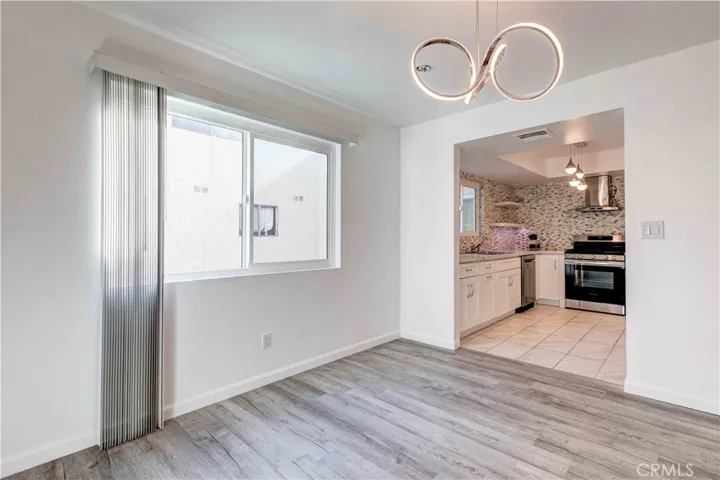 8801 Cedros Avenue 13, Panorama City, California 91402