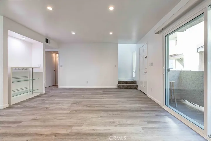 8801 Cedros Avenue 13, Panorama City, California 91402