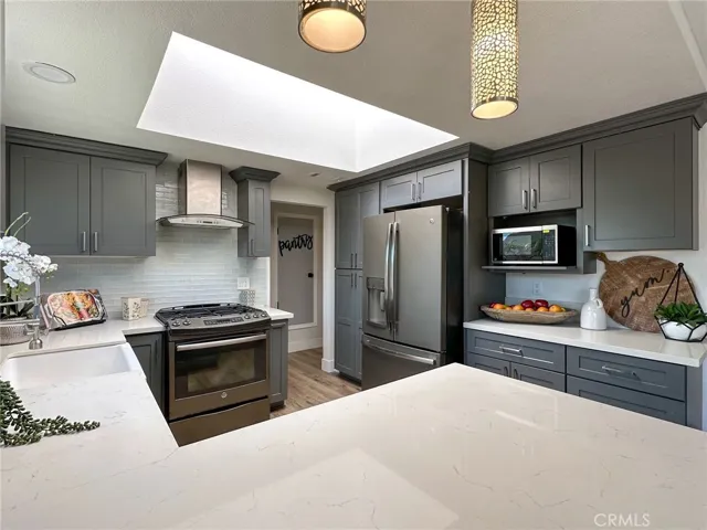 230 E Brentwood Avenue, Orange, California 92865