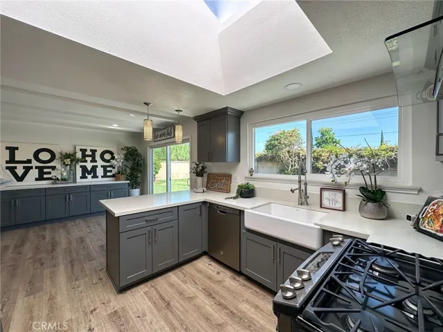 230 E Brentwood Avenue, Orange, California 92865
