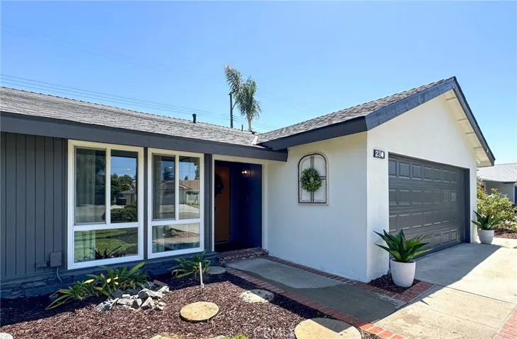 230 E Brentwood Avenue, Orange, California 92865