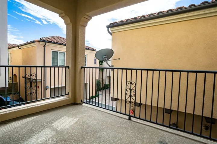 86 Strawberry, Irvine, California 92620