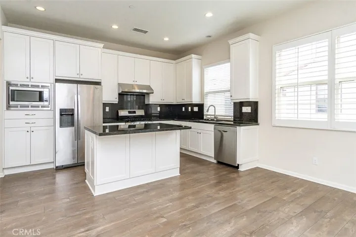 86 Strawberry, Irvine, California 92620