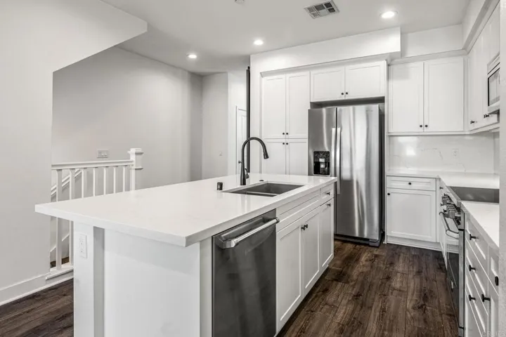 1127 Makena Way, Oceanside, California 92054