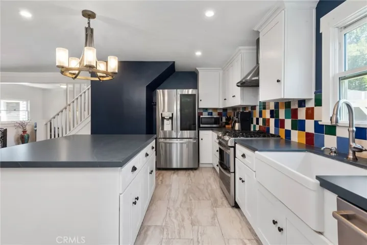 355 Stedman Place, Monrovia, California 91016