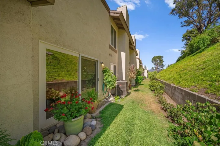5592 E Vista Del Este, Anaheim Hills, California 92807